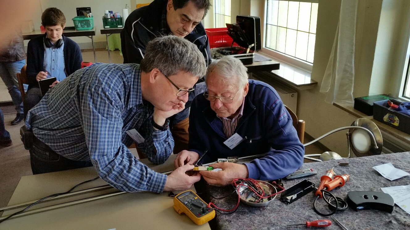 Neue Mitarbeiter im Repair Café Nette MENGEDE InTakt!
